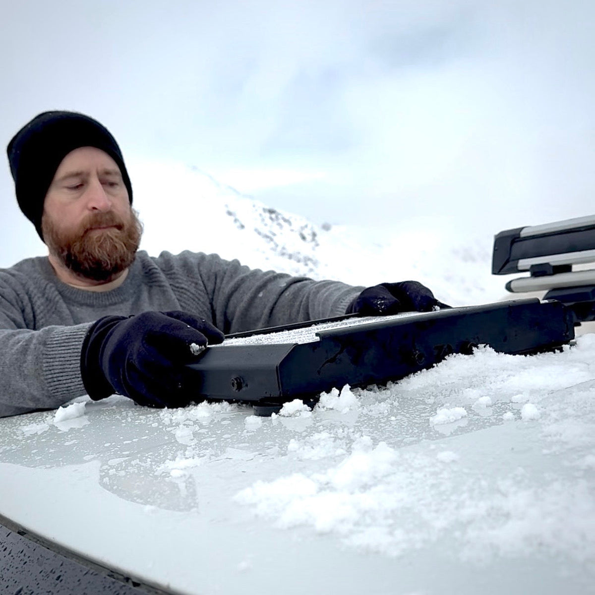 How to Mount your Starlink Mini on a Roof Rack - Permanent vs Magnetic: Which Option Is Right for You?